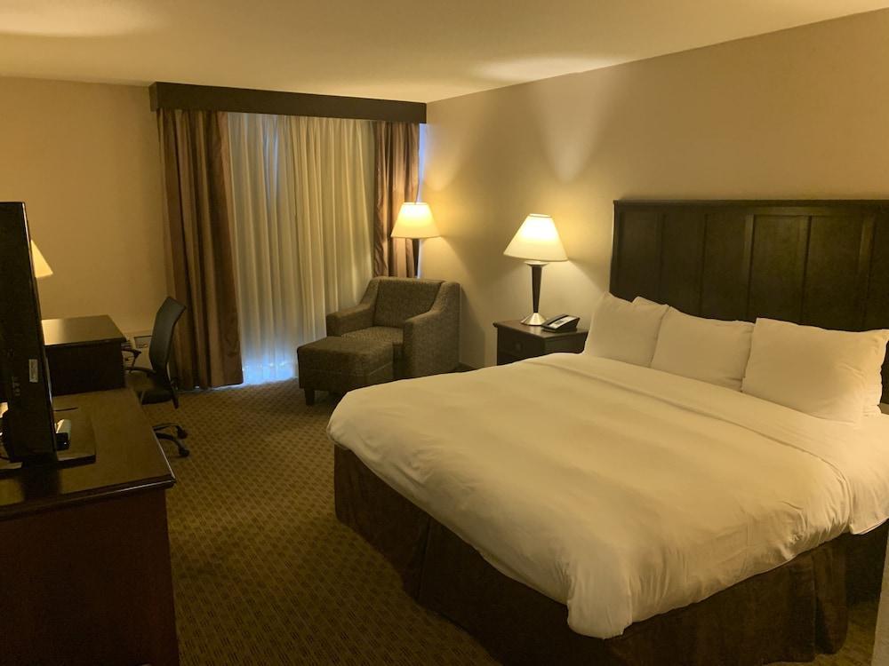 Doubletree By Hilton Fort Worth South Екстериор снимка