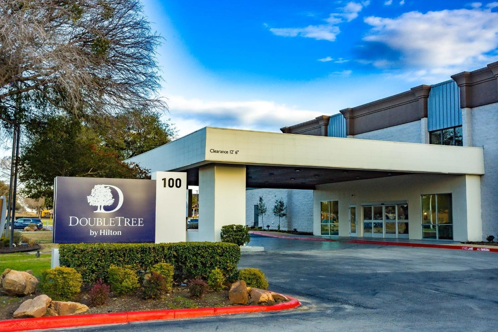 Doubletree By Hilton Fort Worth South Екстериор снимка