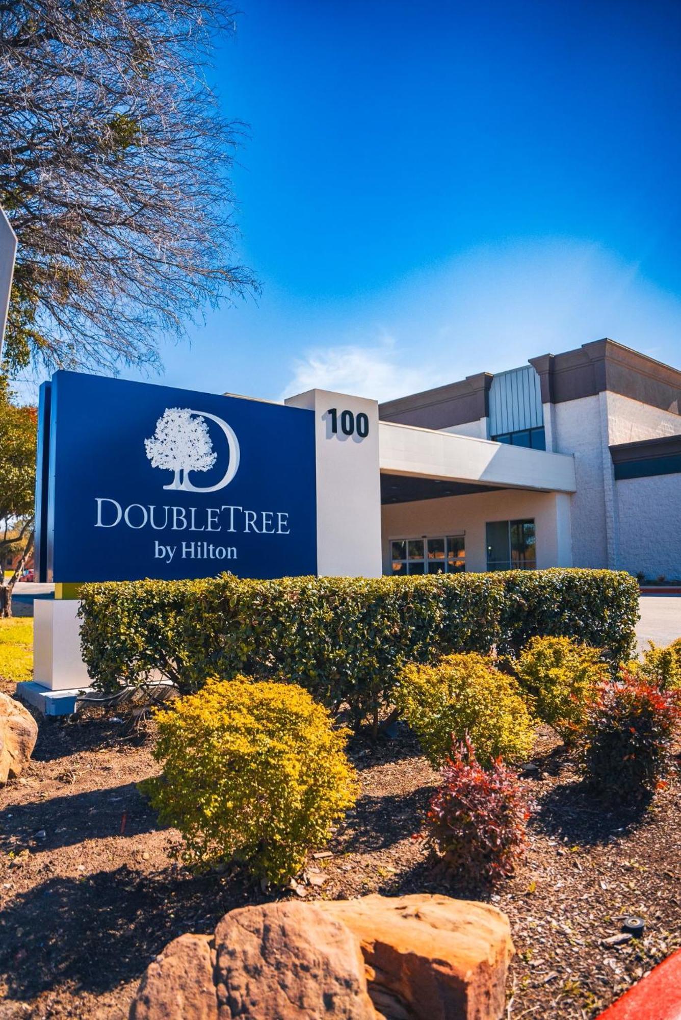 Doubletree By Hilton Fort Worth South Hotel Екстериор снимка