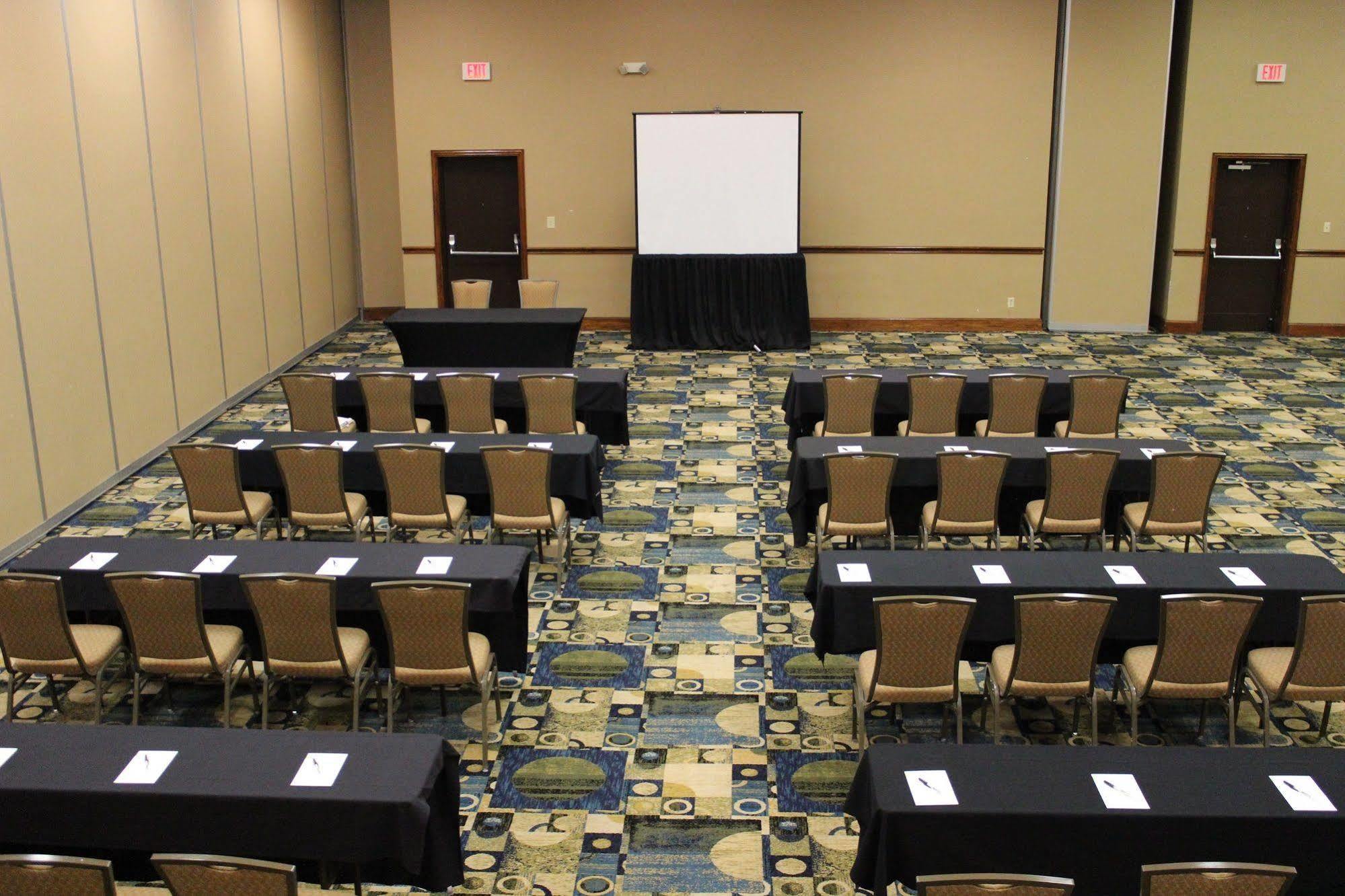 Doubletree By Hilton Fort Worth South Екстериор снимка