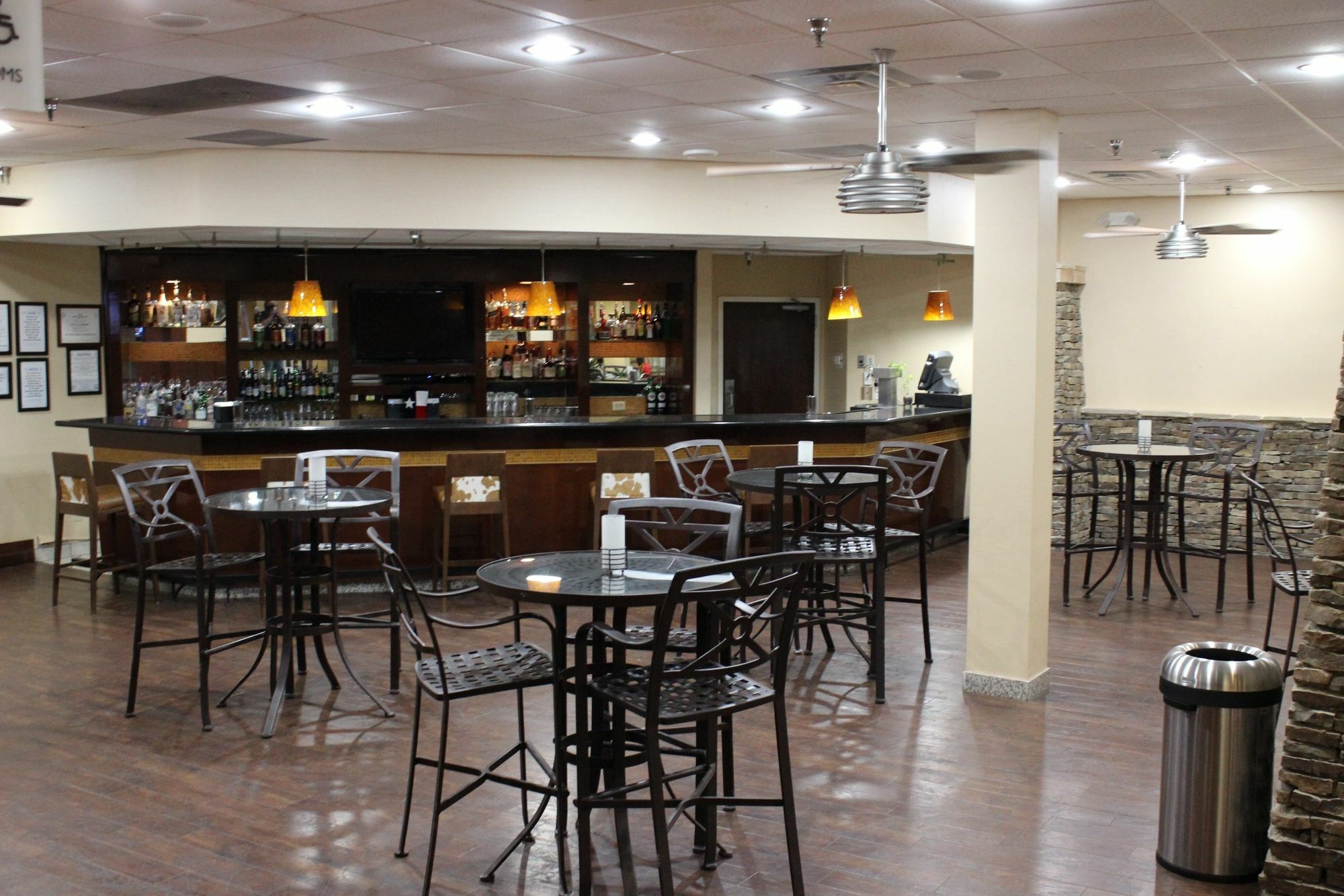 Doubletree By Hilton Fort Worth South Екстериор снимка